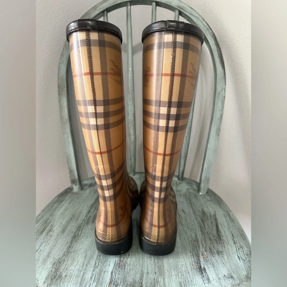 Burberry Tan Plaid Nova Rain Boots Size 37 - Picture 4 of 8